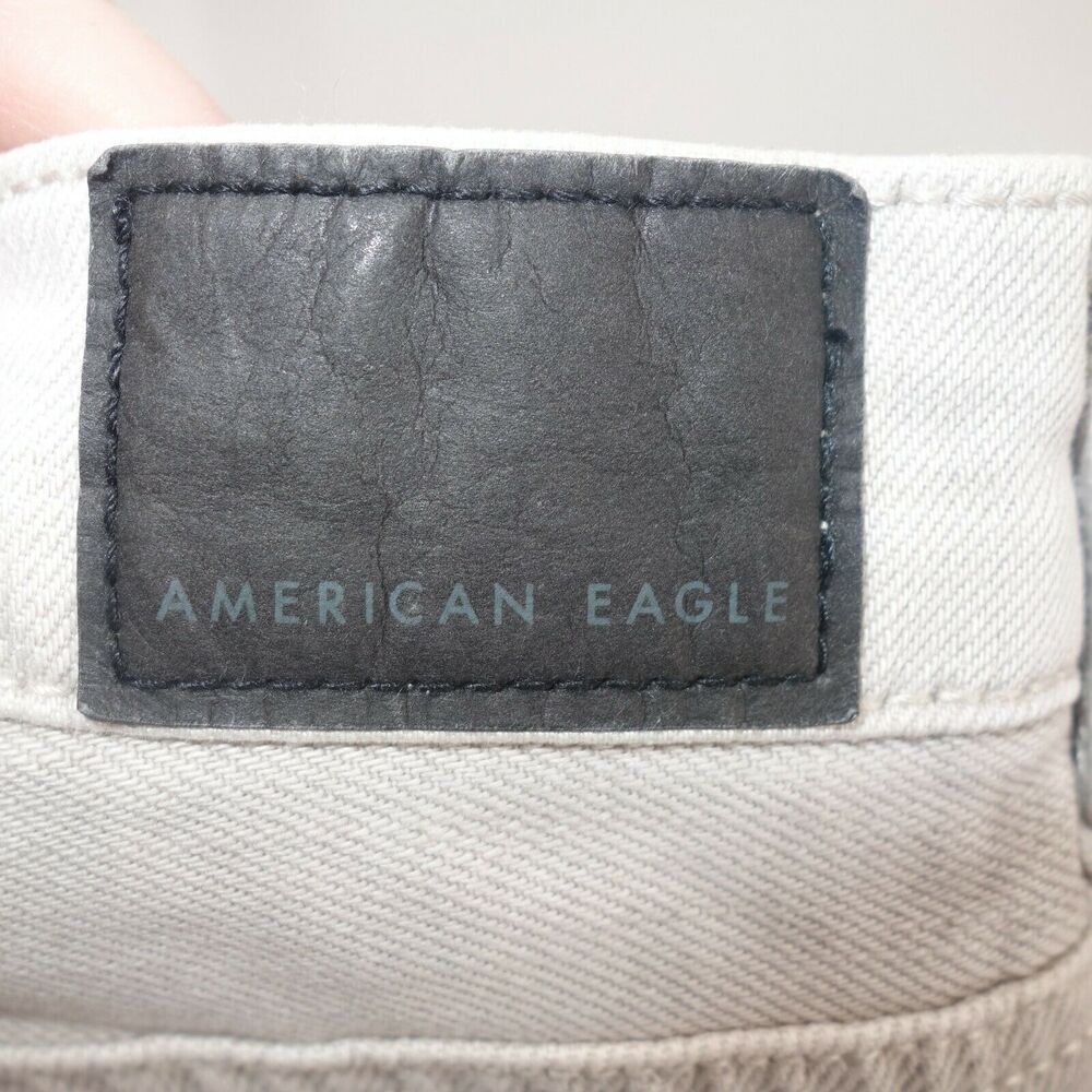 NEW American Eagle High Rise Mom Jeans Ripped Distressed Gray 6 Short - Picture 11 of 12